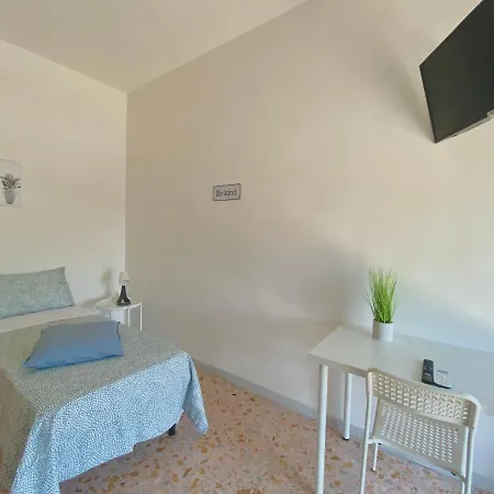 Service - 게스트하우스 3*